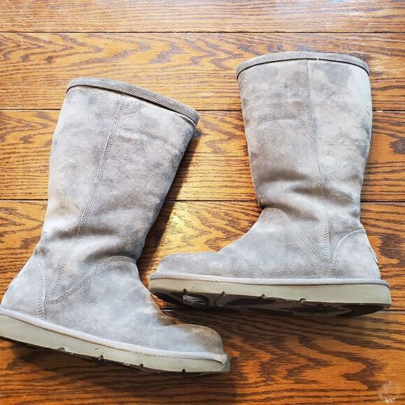Ugg grey tall classic boots sz 6 - Picture 1 of 6